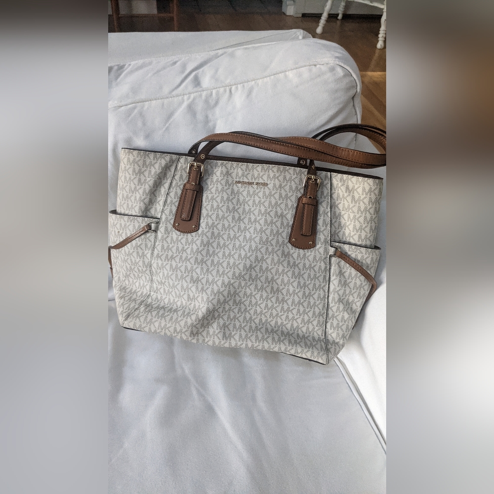 Michael Kors purse